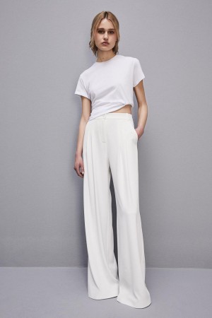 Patrizia Pepe Short-sleeved T-shirt With Logo In Organic Cotton Bianche | YAKE-15763